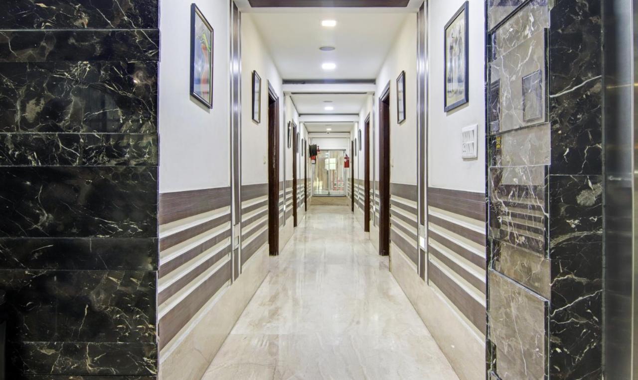 Treebo Trend Elite Hotel New Delhi Exterior photo