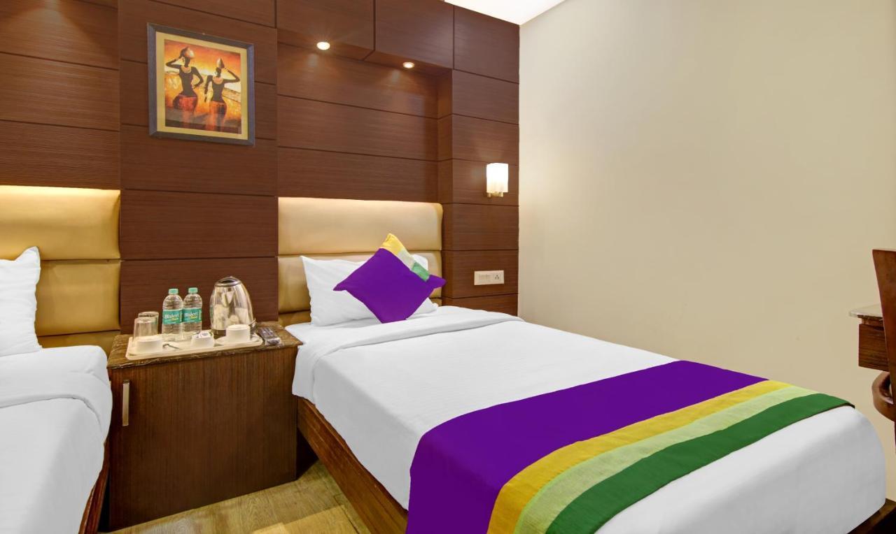 Treebo Trend Elite Hotel New Delhi Exterior photo