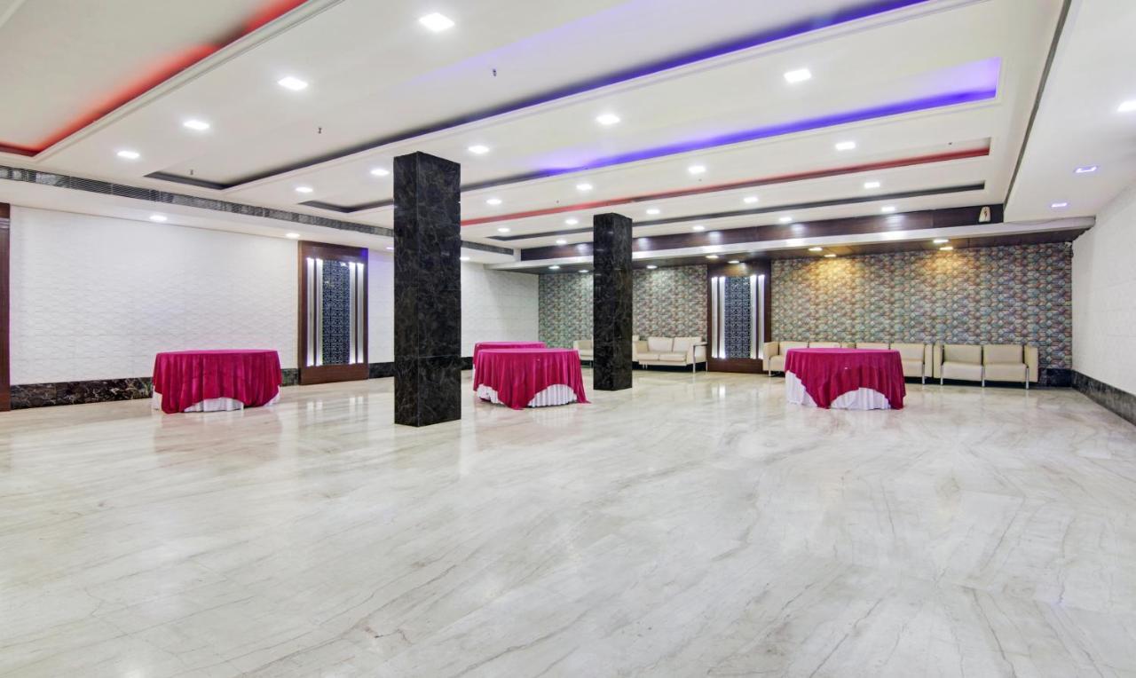 Treebo Trend Elite Hotel New Delhi Exterior photo